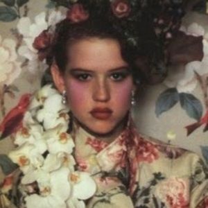 Meet your Posher, Claudia